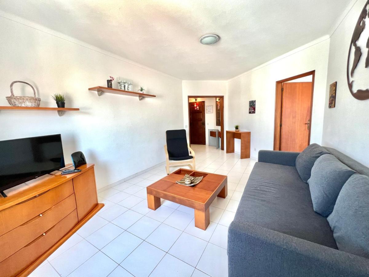 Loky - Near Quarteira Center Apartment Bagian luar foto
